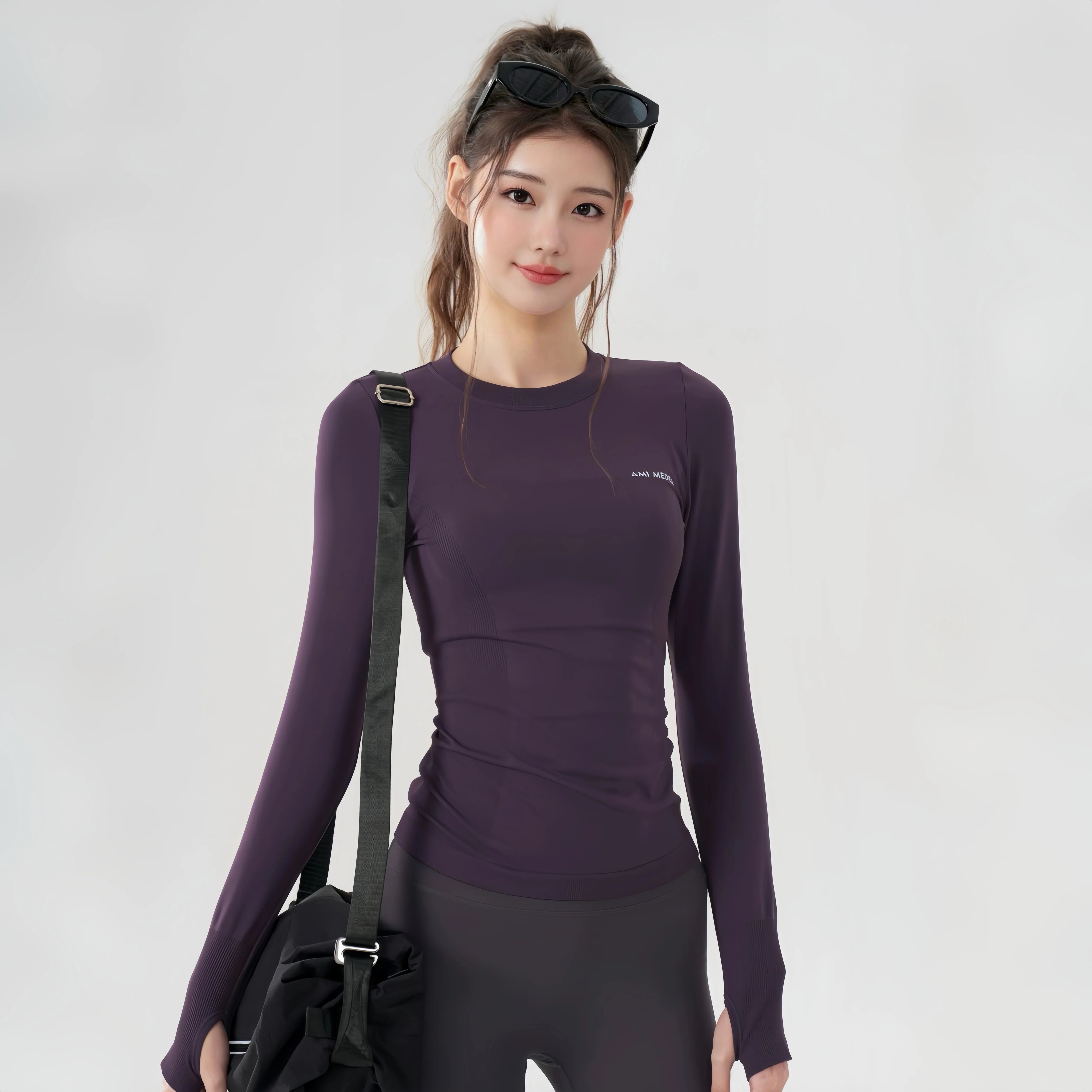 Kələm tez quruyan yoqa paltarı, slim fit nəfəs ala bilən idman zirvələri dəyirmi boyunlu elastik Pilates qaçış uzunqolları