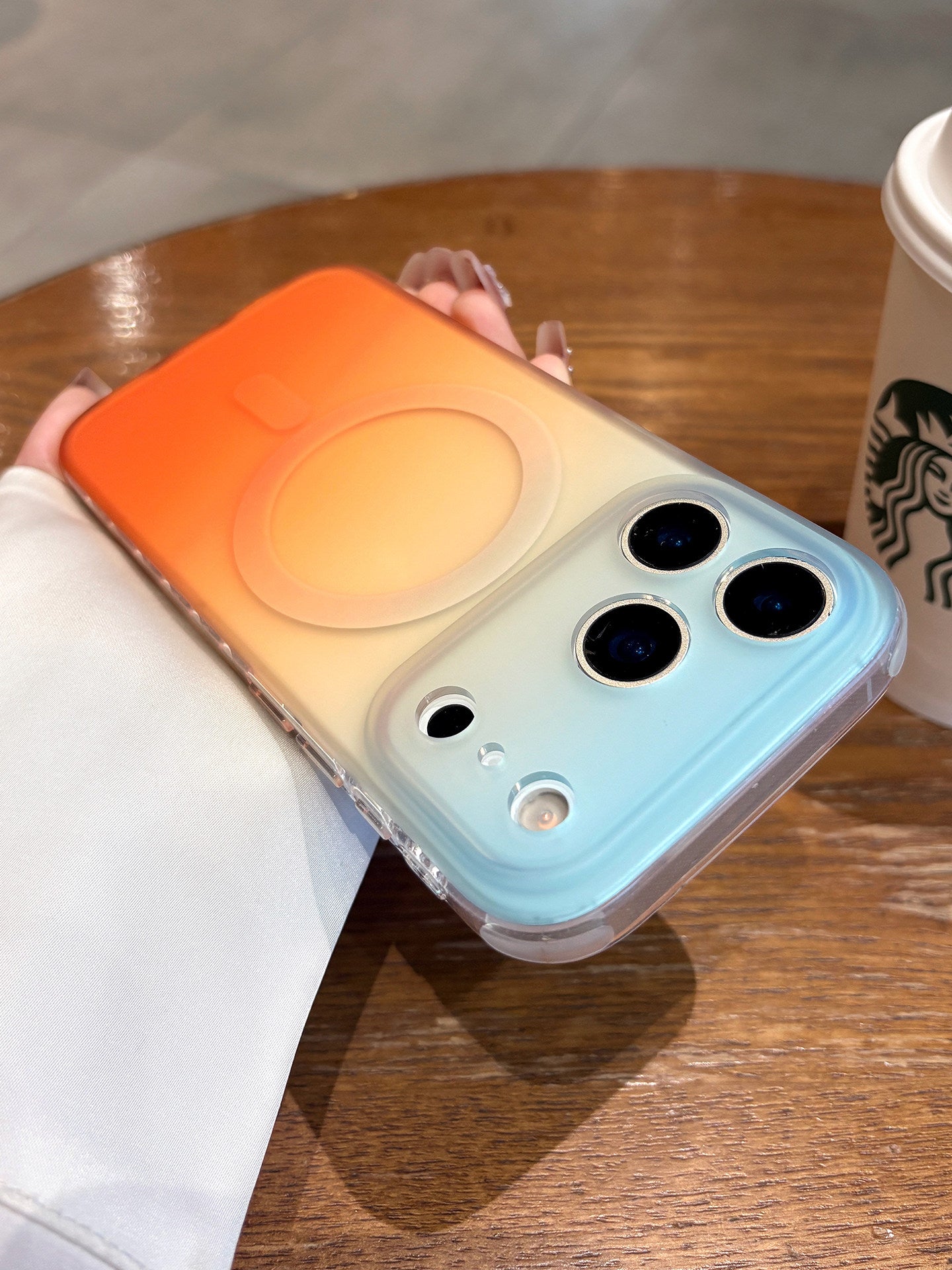 Apple 17promax mobil telefon qutusu, yeni gradient şaxtalı iPhone17 lens, hər şey daxil ultra nazik anti-düşmə 16pro yüksək səviyyəli maqnit emiş qoruyucu örtüyü kişi və qadınlar üçün uyğundur 15 yüksək səviyyəli yüngül lüks niş Yang