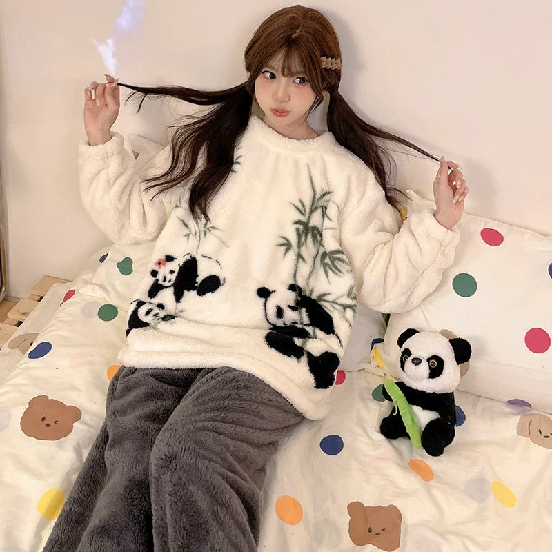 Cizgi filmi boz və qara pişik qış yeni mərcan yunlu pijama qadın yun astarlı və qalınlaşmış tələbə flanel ev geyimi xarici geyimlər