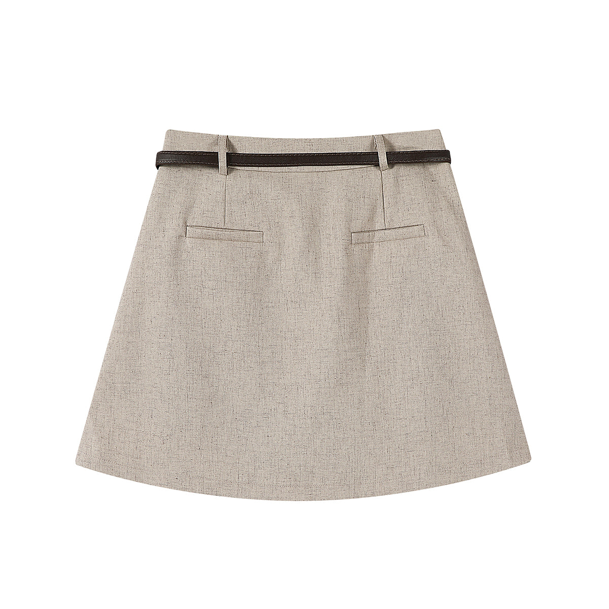 Xaki rəngli qat-qat yüksək belli A-xəttli ətək, yay, yaz, payız və qış üçün yeni bir tərzdə olmaqla, zərif və zərif bir ab-hava yaradır.