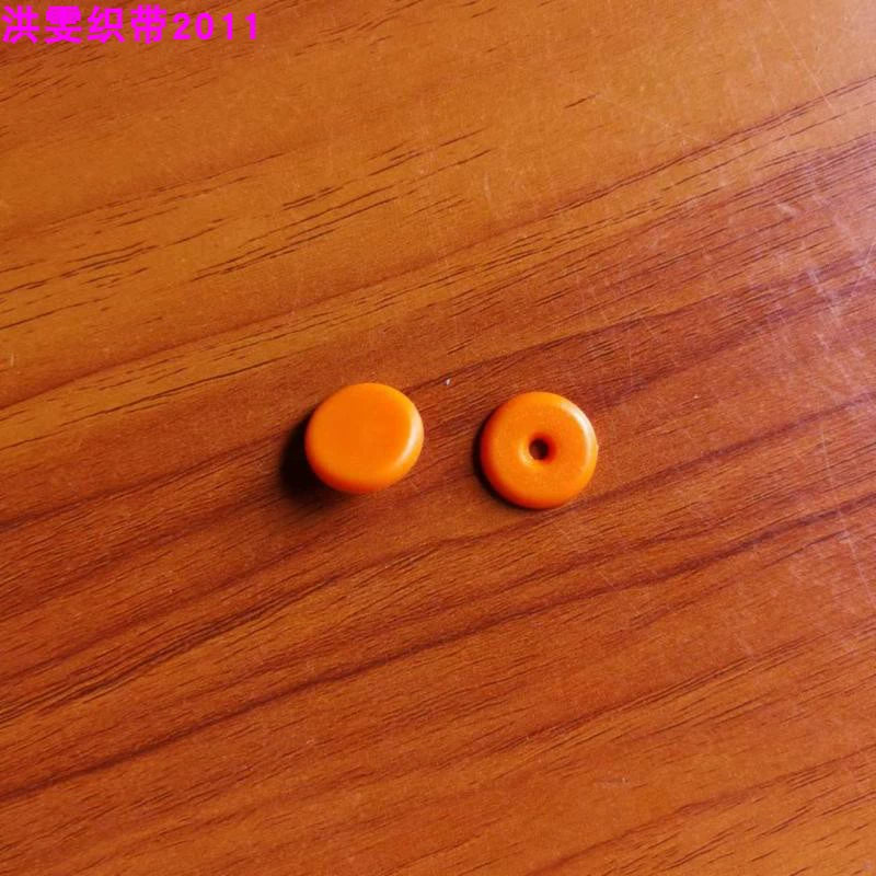 Avtomobil Təhlükəsizlik Kəmərinin Rəngini Dəyişdirən Uyğun Limit Toqqası Yerləşdirmə Tokası Bolt Sürüşməyən Düymə İsti ərimədən Əllə Quraşdırma