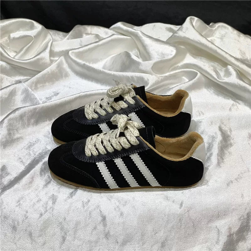 Women's suede retro German training shoes, flat genuine leather soft sole, Hong Kong style stylish three-stripe shoes, autumn and winter sports shoes for all seasons
