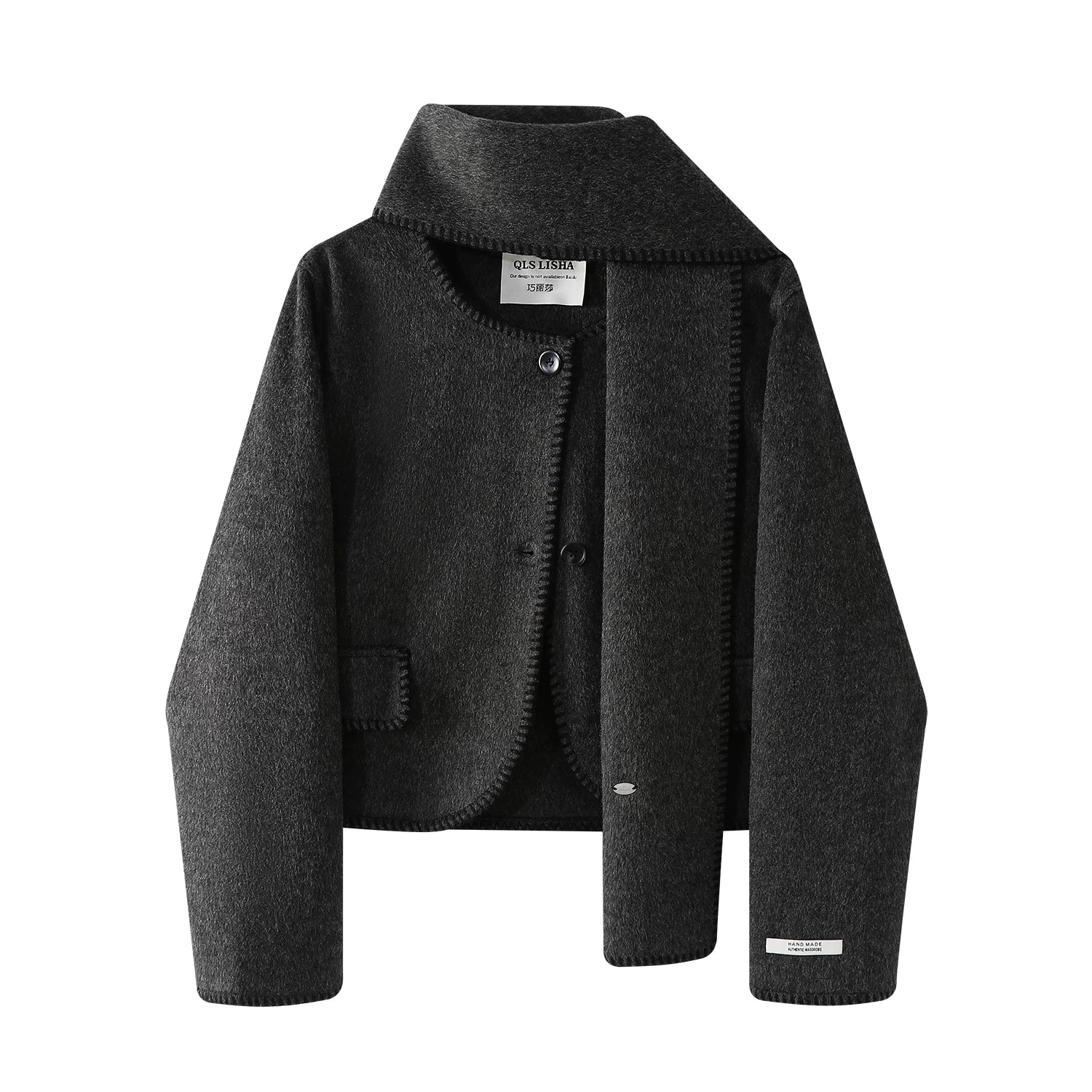 Cholisa-nın qısa, şirin və zərif qış yun paltosu, Chanel-dən ilhamlanmış zərifliyə malikdir.