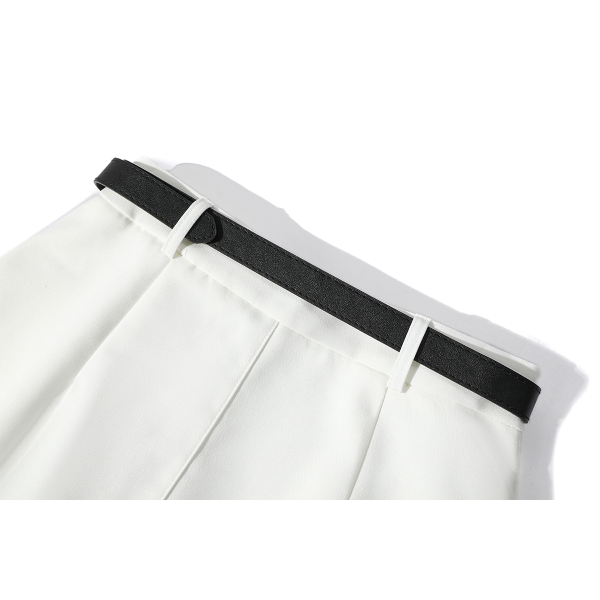 Cholisa-nın qadınlar üçün super şirin və unikal ağ A-xəttli ətəyi, yaz üçün mükəmməldir, şirin, yüksək belli, bədən quruluşuna malik dizaynla.