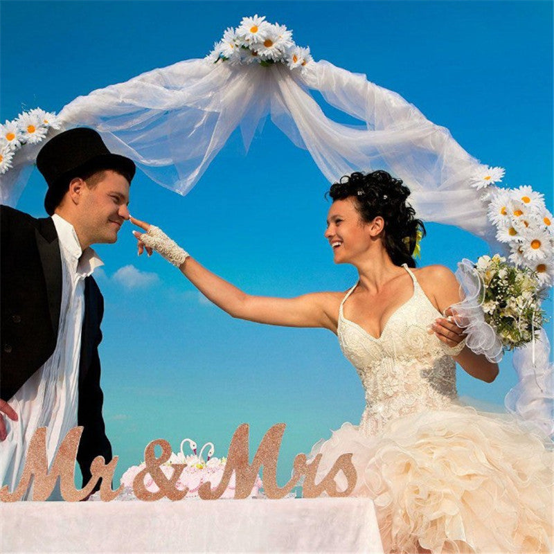 MR MRS TOY letter ornaments, wedding-themed decorations, wedding room setup, wedding party props