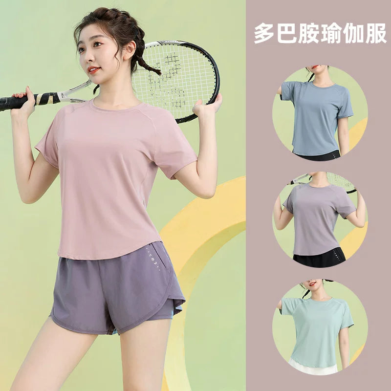 Yay dopamin geyimi yüngül nəfəs alan badminton geyimi qadın qısaqol boş fitnes geyimi yoqa tez quruyan köynək