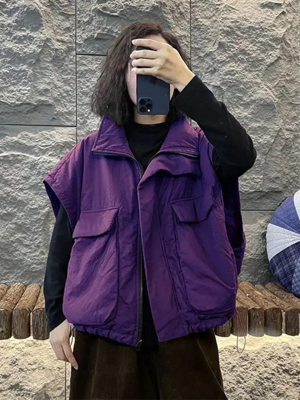 Qadınlar üçün böyük ölçülü, qolsuz, gündəlik, çoxfunksiyalı, geniş cibləri və ayaq üstə açılan yaxalığı olan, payız və qış üçün mükəmməl olan fermuarlı top.