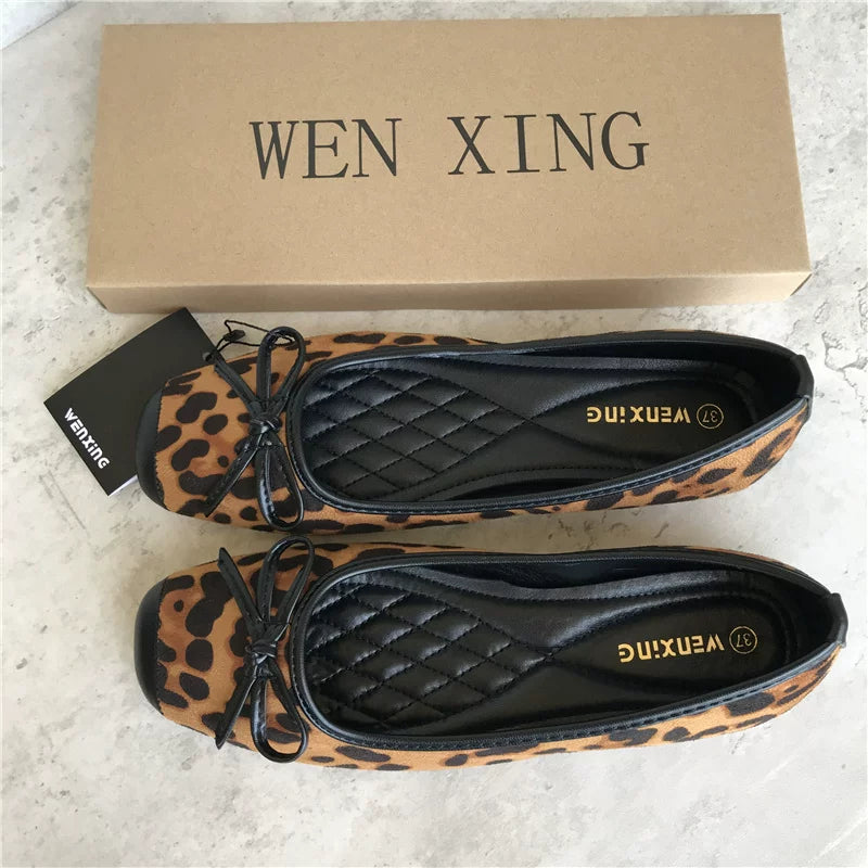 Yeni Avropa ixrac stilində qadın kvadrat burunlu düz ayaqqabılar, yumşaq dabanlı hamiləlik ayaqqabıları, bantlı düyünlü donuz burnu ayaqqabıları.