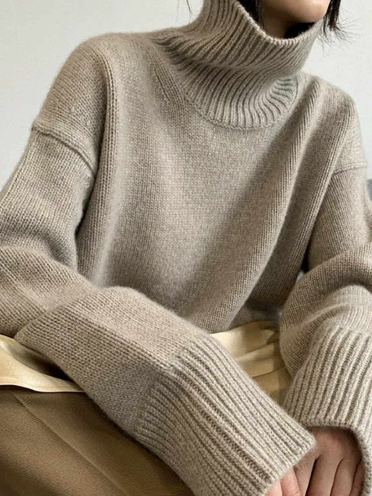 Qalın süni yun toxunmuş sviter, hündür yaxalı, rahat stil, qadın payız və qış daxili təbəqəsi, boş xarici təbəqə əsas üst hissə