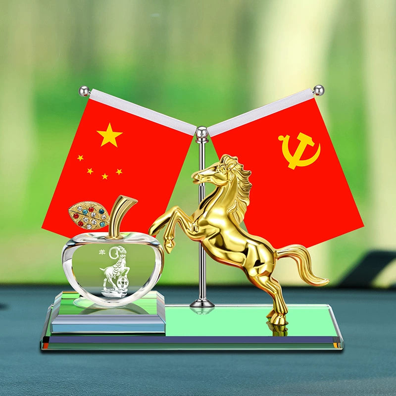 Alaşımlı At Uğur Avtomobil Ornamentləri Yeni Beş Ulduzlu Qırmızı Bayraq Dekorasiyası Avtomobil Kristal Alma Aromaterapiya Oturacaq Dekorasiyası