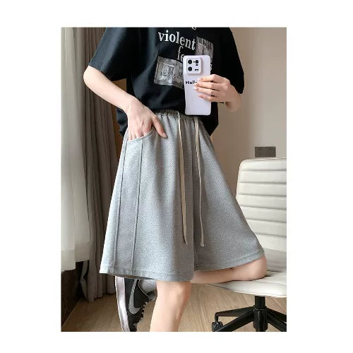 Əyri bədən quruluşuna malik qadınlar üçün 2026-cı il yay nazik, elastik bel, beş nöqtəli enli şalvar, arıqladan boş, yüksək belli idman şortları