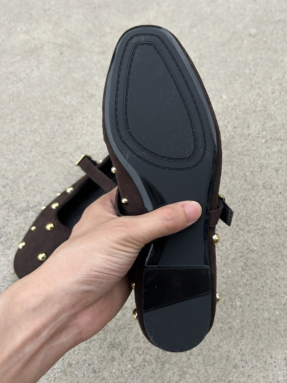 İspan küçə geyimləri brendinin 2025-ci il yeni zamşa tikmələri ilə düz gündəlik çox yönlü tək qayışlı aşağı kəsikli qadın ayaqqabıları