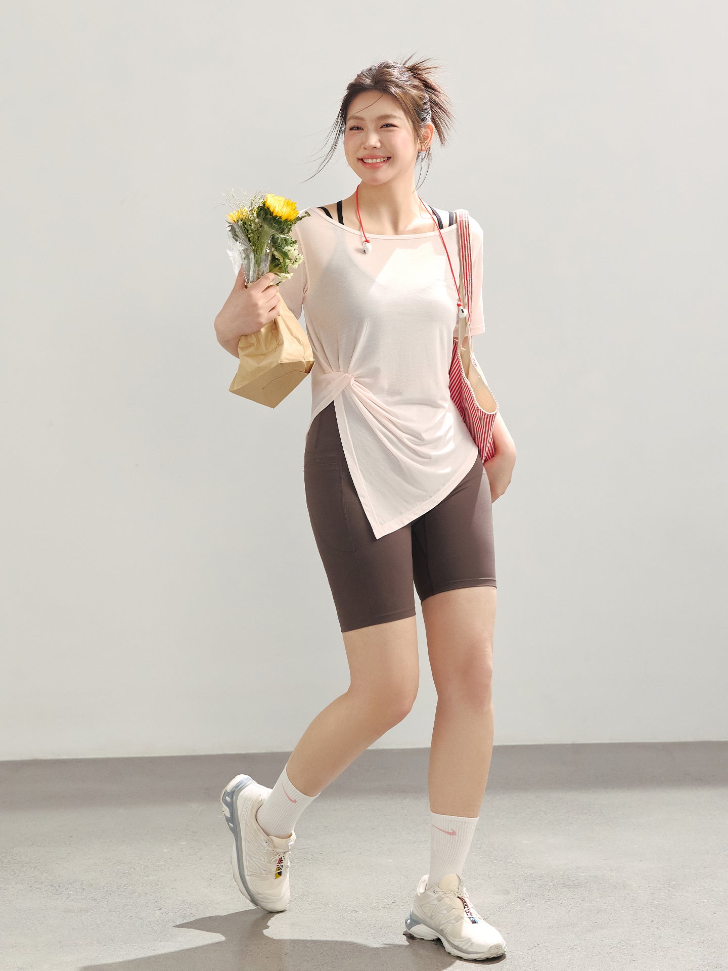Yağlı mm böyük ölçülü idman koftası qadınlar üçün yay tez quruyan nəfəs ala bilən qısaqol köynək ətini örtən arıqlayan yoqa fitnes geyimi