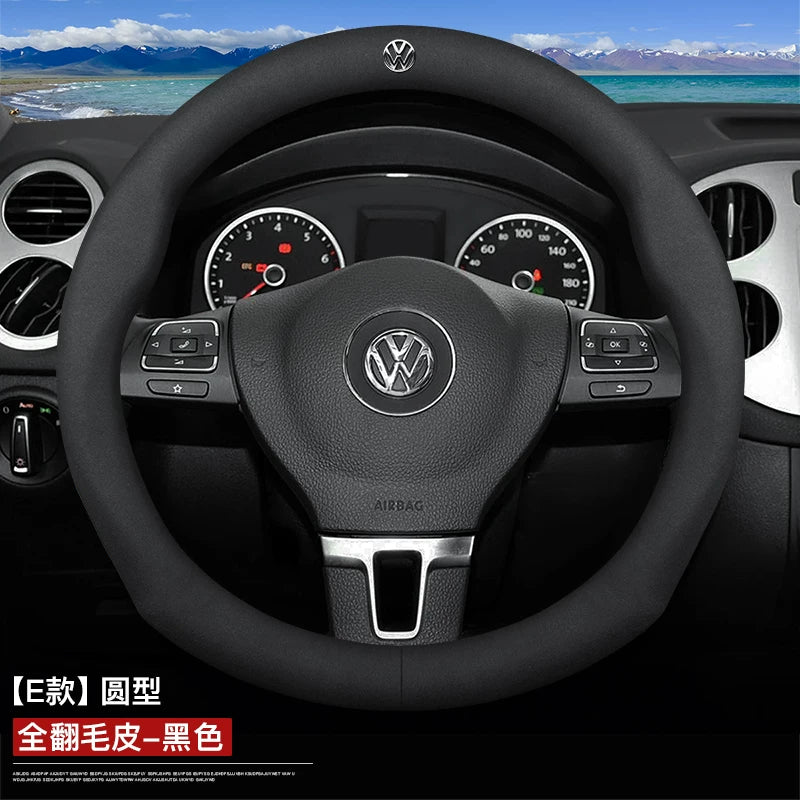 2019 Volkswagen Multivan sükan örtüyü, zamşa ilə örtülmüş, xüsusilə 2006-2018 modelləri üçün T4, T5 və T6 modelləri üçün modifikasiya edilmişdir.