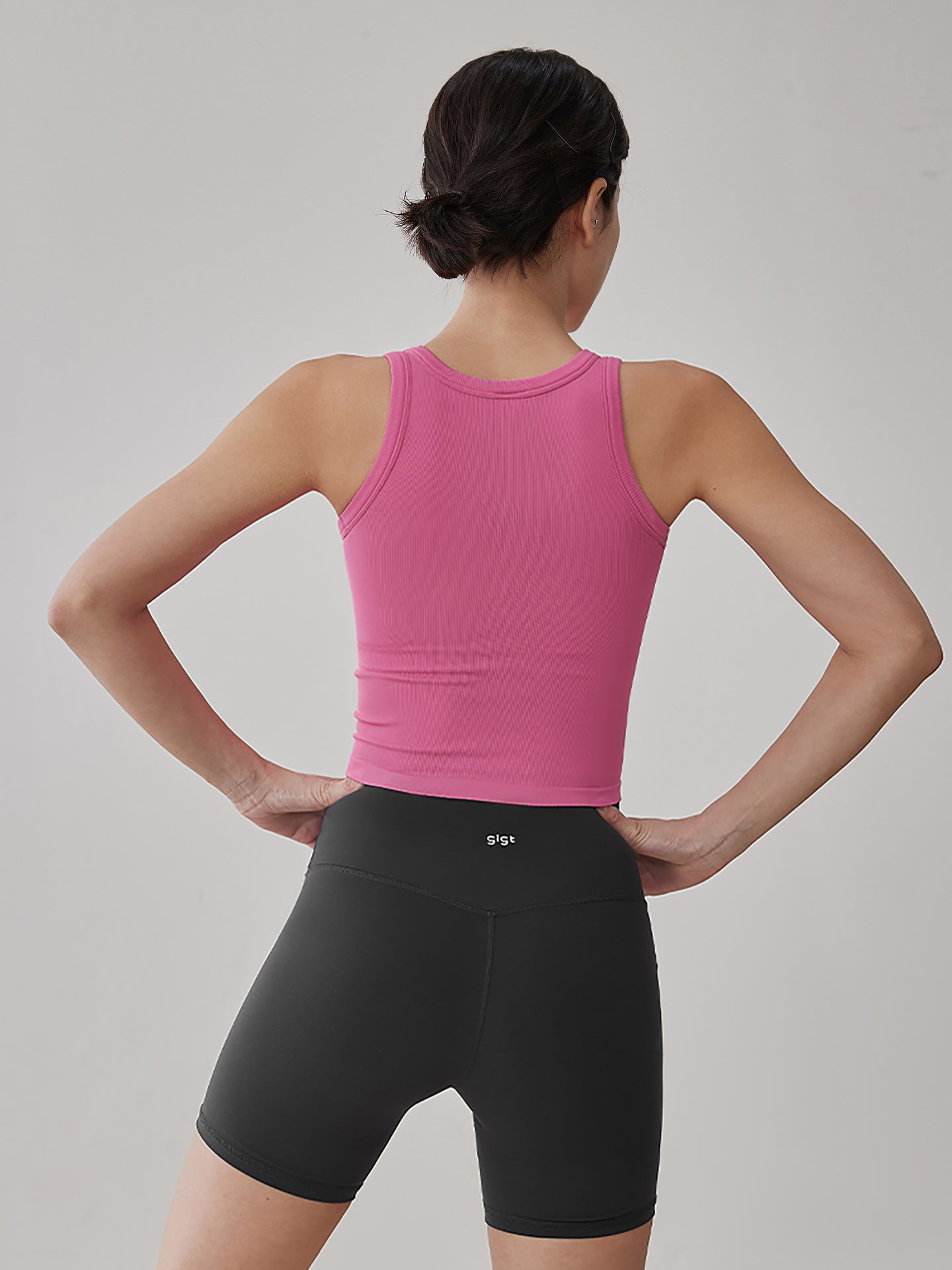 GIT Jiji hamısı bir yerdə idman büstqalteri qadın Pilates fitness üst məşq üçün yüksək görünüşlü yoqa jileti geyinir