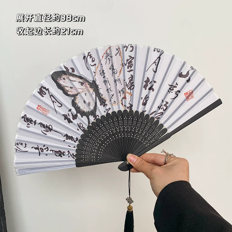 Qədim stil kiçik fan qatlanan fan Çin stil qadın Hanfu rəqs qatlanan at üz yubka yeni Çin stil qədim kostyum qara bambuk fanat