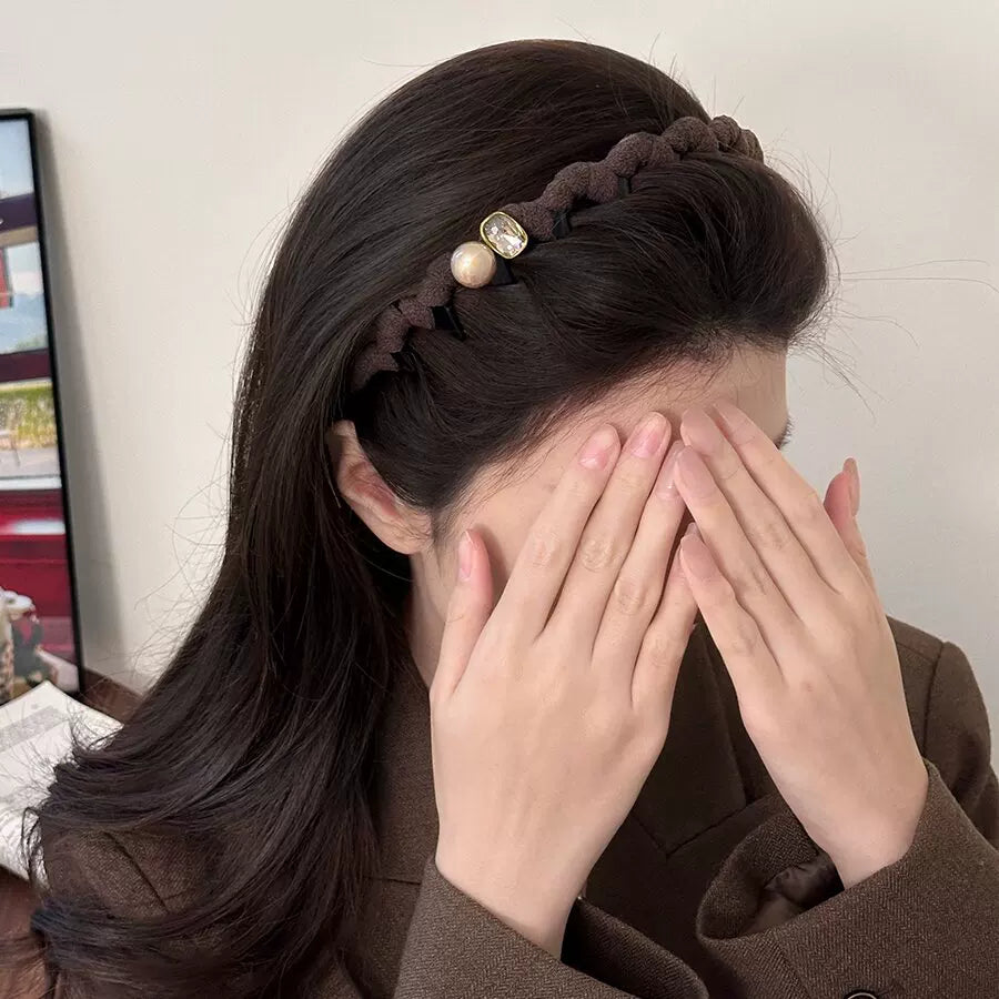 İnci rhinestone yüksək kəllə dalğalı saç bandı dişləri ilə sürüşməyə qarşı üz yuma saç bandı qadınlar üçün 2025 yeni diş darağı baş bandı