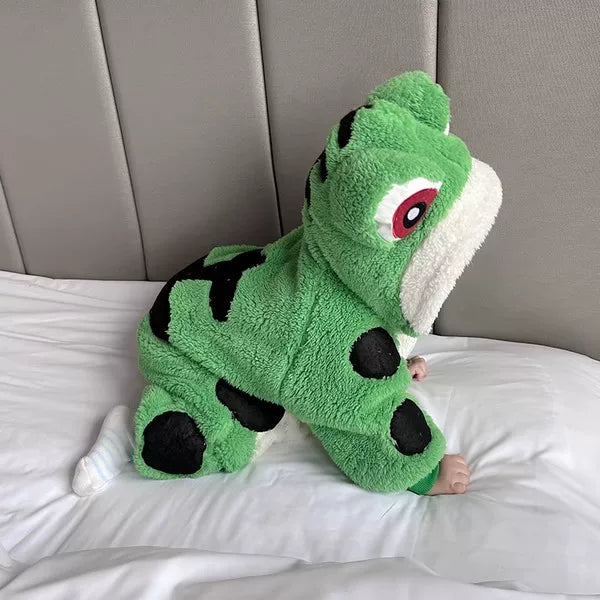 Körpə alt paltarları, payız və qış geyimləri, payız geyimləri, bədheybət və gülməli payız və qış açıq hava geyimləri, yeni doğulmuş körpə qış geyimləri, tuflilər