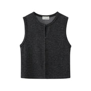 Chola Lisanın zərif geyimi: payız aylarında qadınlar üçün yüksək səviyyəli iki hissəli jilet, mayka və uzunqol trikotaj dəsti.