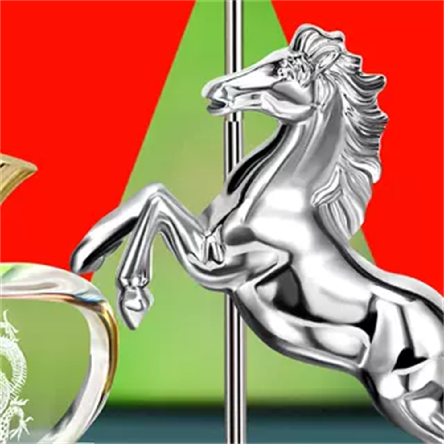 Alaşımlı At Uğur Avtomobil Ornamentləri Yeni Beş Ulduzlu Qırmızı Bayraq Dekorasiyası Avtomobil Kristal Alma Aromaterapiya Oturacaq Dekorasiyası