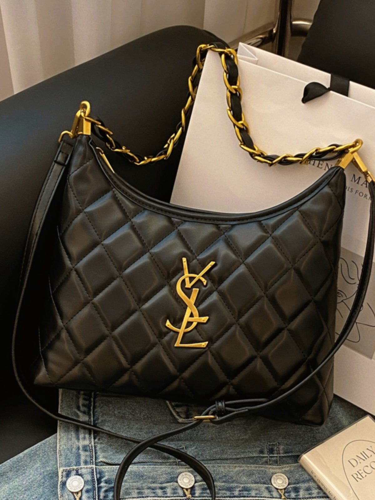 Large capacity women's bag, 2025 new style, multi-functional crossbody bag, high-end, lightweight luxury, niche crossbody bag.