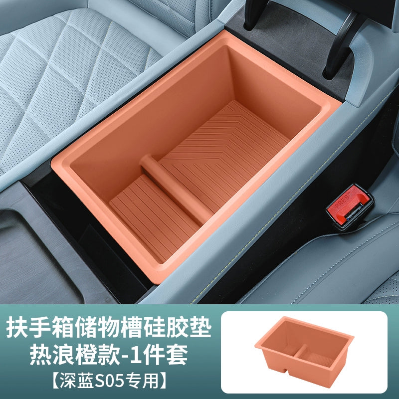 24-26 Tünd Mavi S05 Saxlama Qutusu Simsiz Doldurma Cihazı Su Bardağı Silisium Gel Yastığı Mərkəzi İdarəetmə Saxlama Daxili Modifikasiya Aksesuarları üçün uyğundur