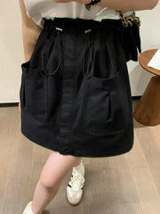 Qadınlar üçün böyük ölçülü, ipli yük ətəyi, yay üçün mükəmməldir, armud formalı fiqurları gözəl göstərir, qarın nahiyəsini gizlədir və arıqladıcı A-xəttli şortlar.