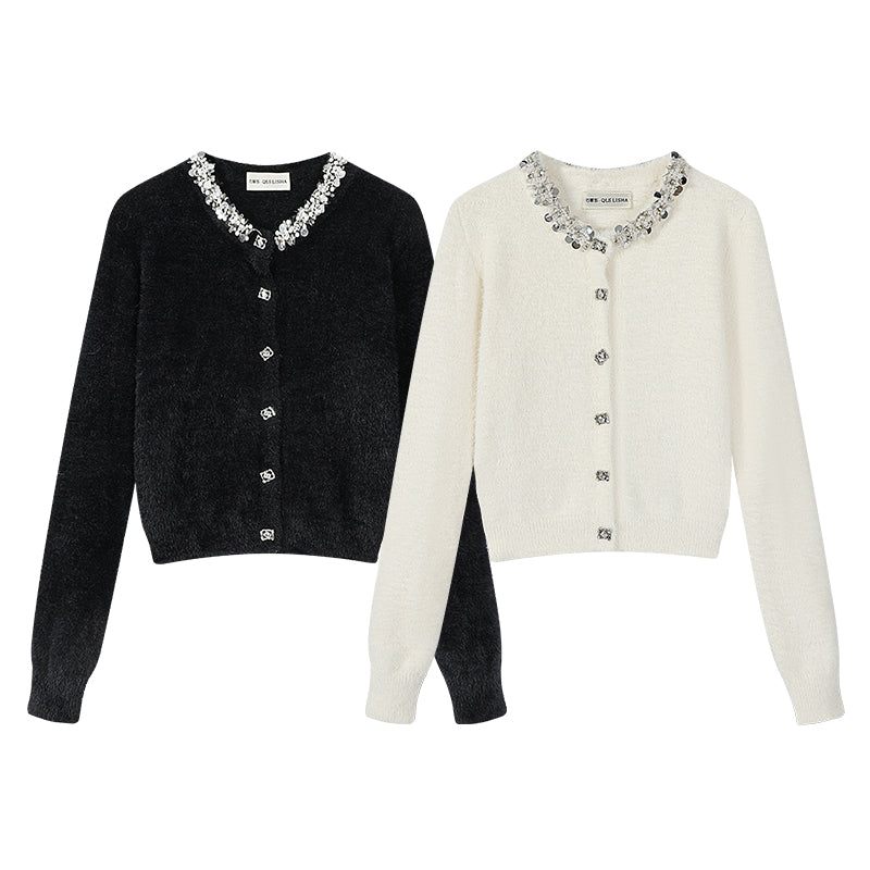 Cholisa-nın bu il qadınlar üçün unikal və gözəl hırka sviteri, payız və qış üçün mükəmməldir, rahat və zərif trikotaj tərzini əks etdirir.