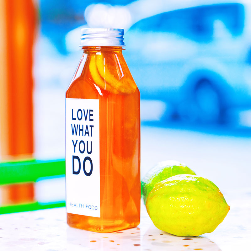 Qalınlaşmış 350ml 400ml kvadrat birdəfəlik şəffaf plastik şüşə suyu südlü çay internet məşhur ferment içki şüşəsi qapaqlı