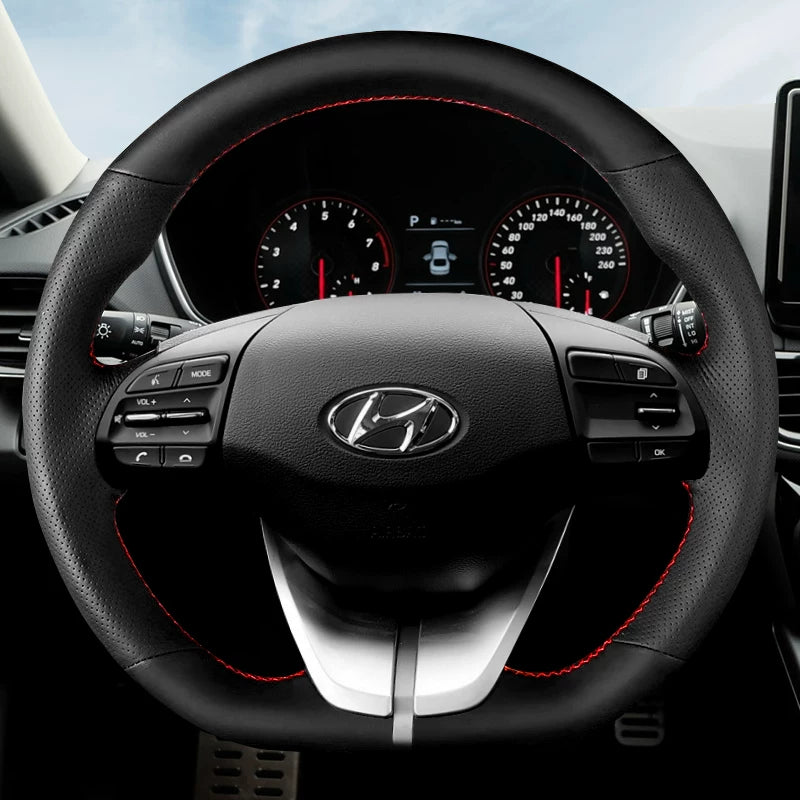Hyundai Elantra, Hyundai Mistra, Hyundai Yuedong, Tucson və Langdong ix35 üçün qış versiyası üçün əl ilə tikilmiş orijinal dəri sükan örtüyü.