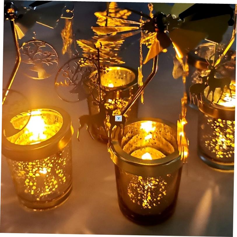 Qızılı Metal Şamdanlı Milad Süfrəsi Dekorasiyası