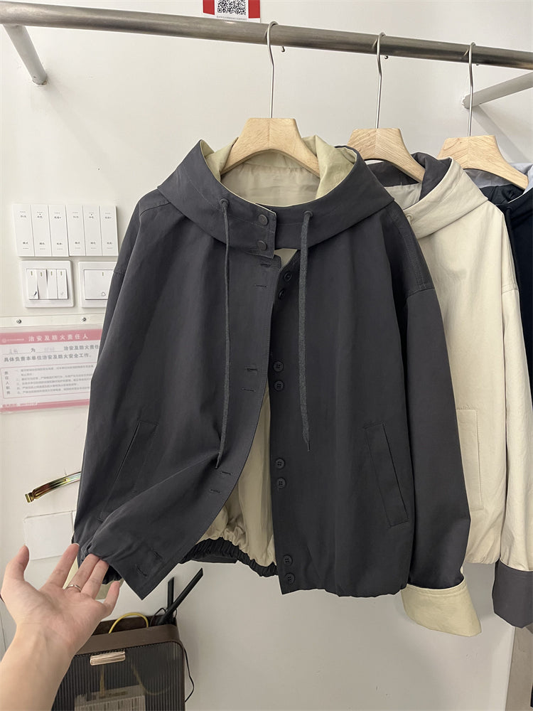 Koreya üslubunda qadınlar üçün kiçik başlıqlı qısa trençkot, 2025 payız yeni moda tələbə boş təsadüfi top