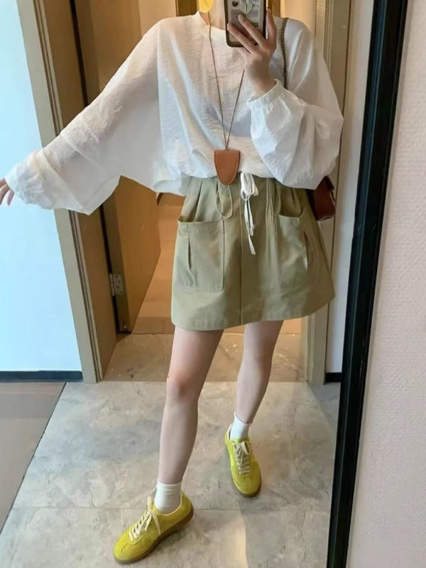 Qadınlar üçün böyük ölçülü, ipli yük ətəyi, yay üçün mükəmməldir, armud formalı fiqurları gözəl göstərir, qarın nahiyəsini gizlədir və arıqladıcı A-xəttli şortlar.