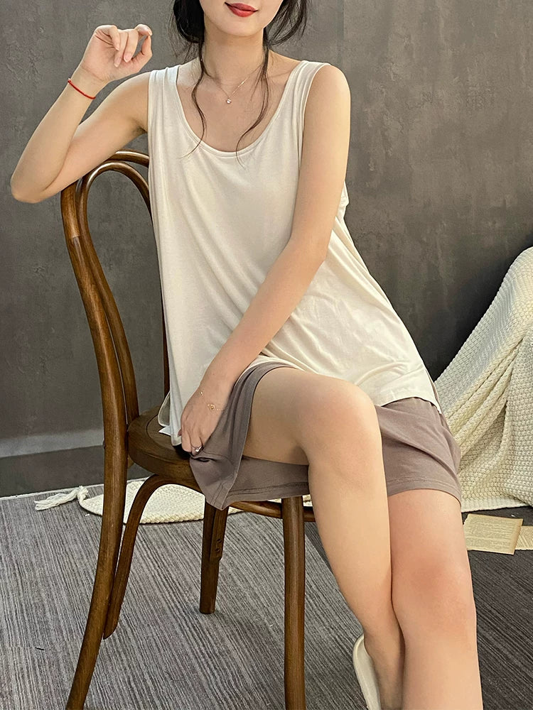 [Sərin hiss] Qadınlar üçün döş yastıqları olan bir parça pijama yay modal nazik seksi qolsuz jilet asma ev geyimi