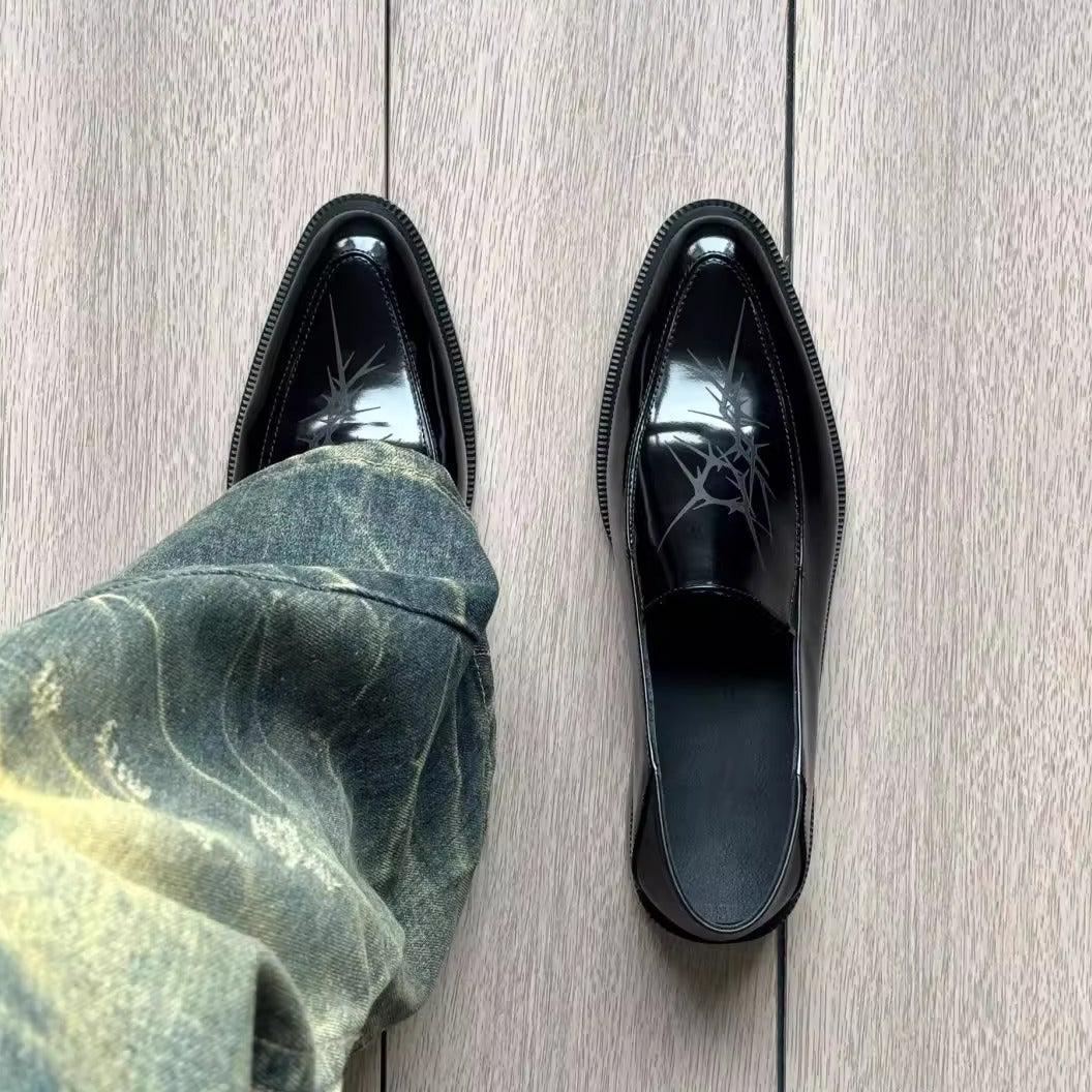 Kişilər üçün uclu qara dəri ayaqqabı, yüksək səviyyəli model, platforma altlıq, hündürdaban, Britaniya üslubunda, sürüşməyən, işgüzar gündəlik, işgüzar səfərlər üçün loferlər