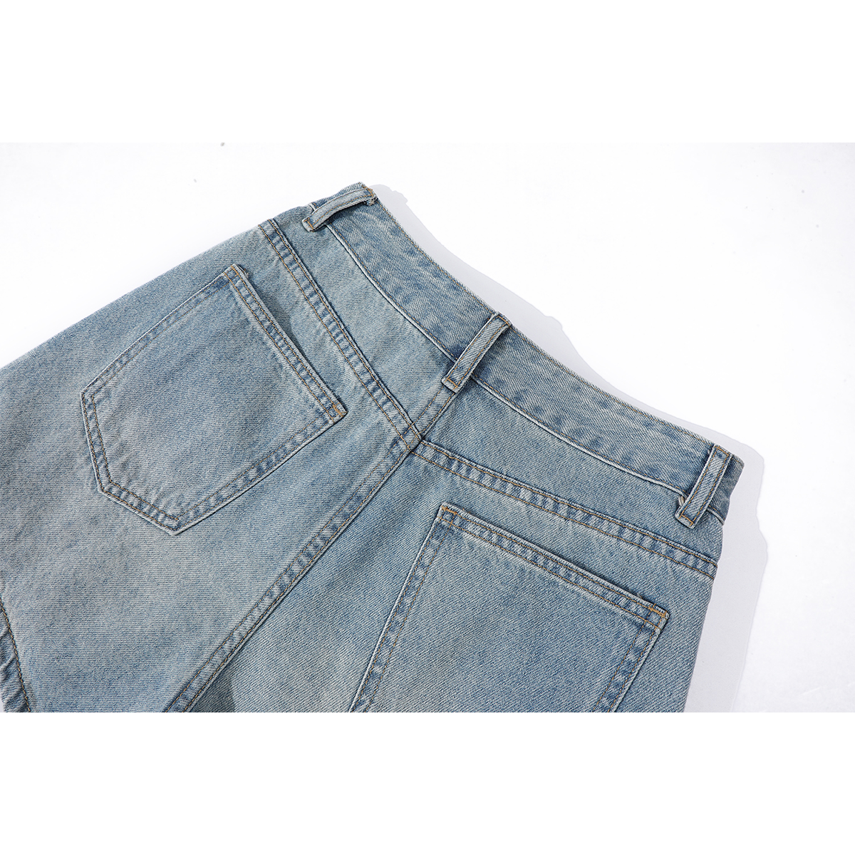 Chorissa Amerika üslubunda, yüksək belli, geniş ayaqlı, açıq rəngli denim şort, yeni yay dizaynı, arıqladıcı və ombaya yapışan stil.