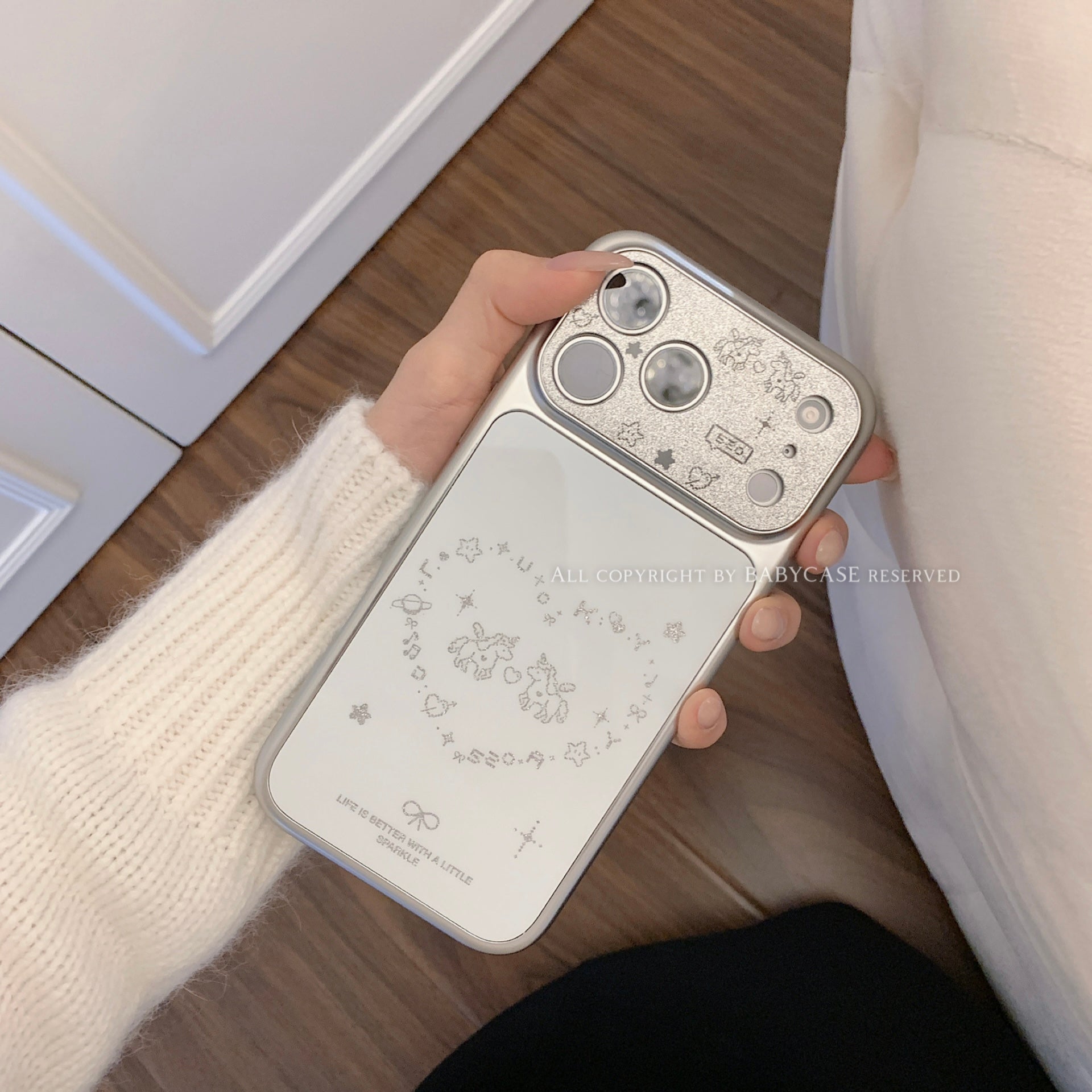 BABYCASE Yapon və Koreya INS üslubunda niş şirin və sevimli ağ xətlər at sevgi məktubları iPhone17promax/16/15pro/14pm üçün uyğun Yeni il mobil telefon qutusu