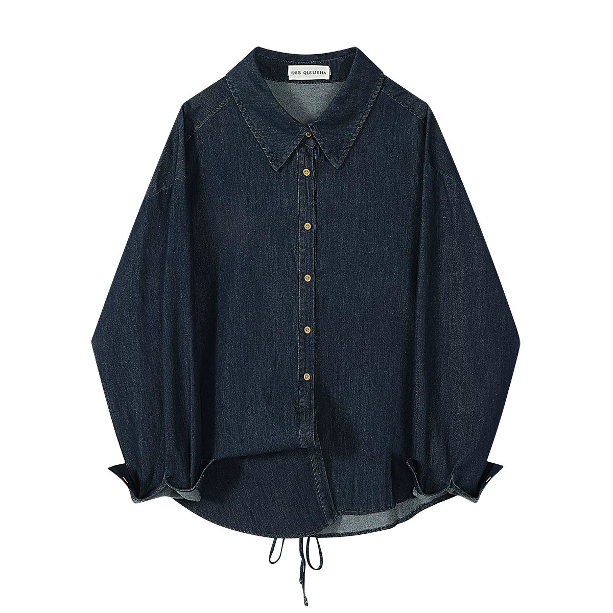 Cholisa-nın bu yaz qadınlar üçün dəbli və unikal uzunqol denim köynəyi yüksək səviyyəli dizayndır və yaz üçün mütləq alınmalı bir şeydir.