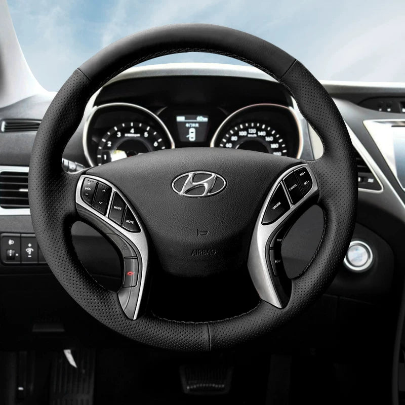 Hyundai Elantra, Hyundai Mistra, Hyundai Yuedong, Tucson və Langdong ix35 üçün qış versiyası üçün əl ilə tikilmiş orijinal dəri sükan örtüyü.