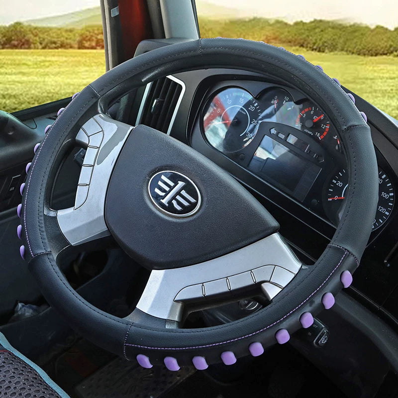 Yük maşınları üçün sükan örtükləri Delong, Jiefang, Chenglong, Geerfa, JAC, Dongfeng, Tianlong, Tianjin və digər kommersiya nəqliyyat vasitələri ilə uyğun gəlir.