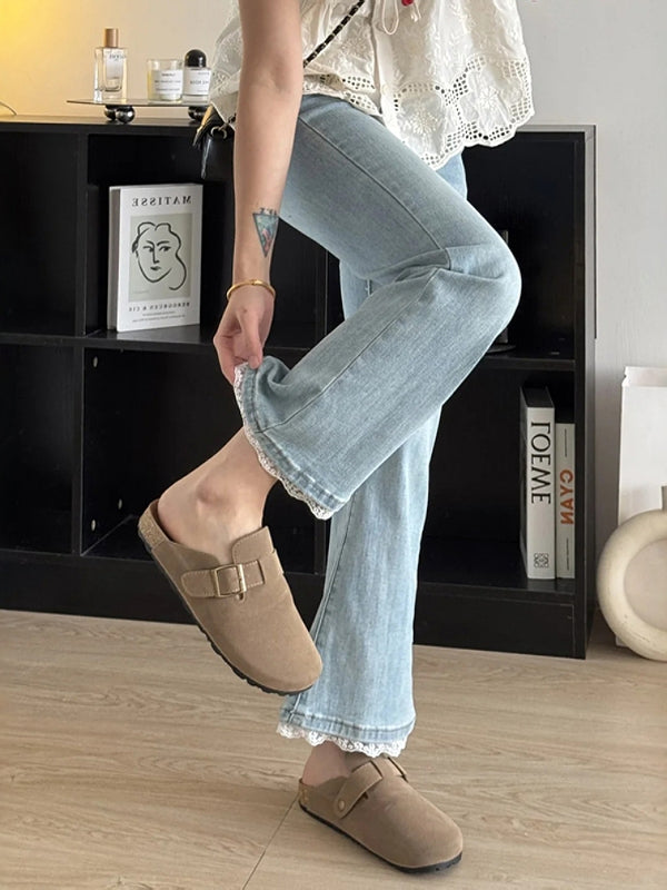 Qadınlar üçün krujeva ilə kəsilmiş, böyük ölçülü şalvarlar, bu il yüksək belli, arıqladan və enli qısa şalvarlar arasında trenddədir.