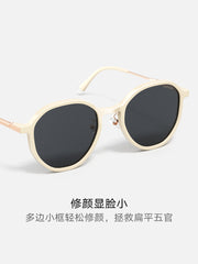 Parson Brown Qadınlar üçün Gün Eynəkləri Dəbli və Fərdi Günəşdən Qoruyucu Küçə Fotoqrafiyası Retro Günəş Eynəyi Anti-UV PZ92024