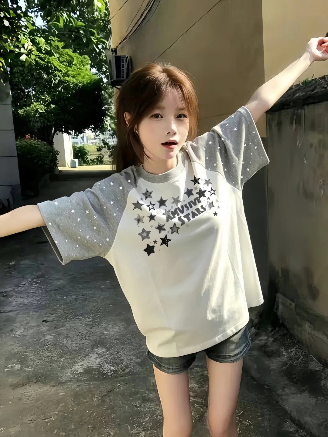 Yayda qızlar və oğlanlar üçün Koreya üslublu ulduz rəqlan qollu qısaqol köynək, orta məktəb və orta məktəb şagirdləri üçün boş dizayn.