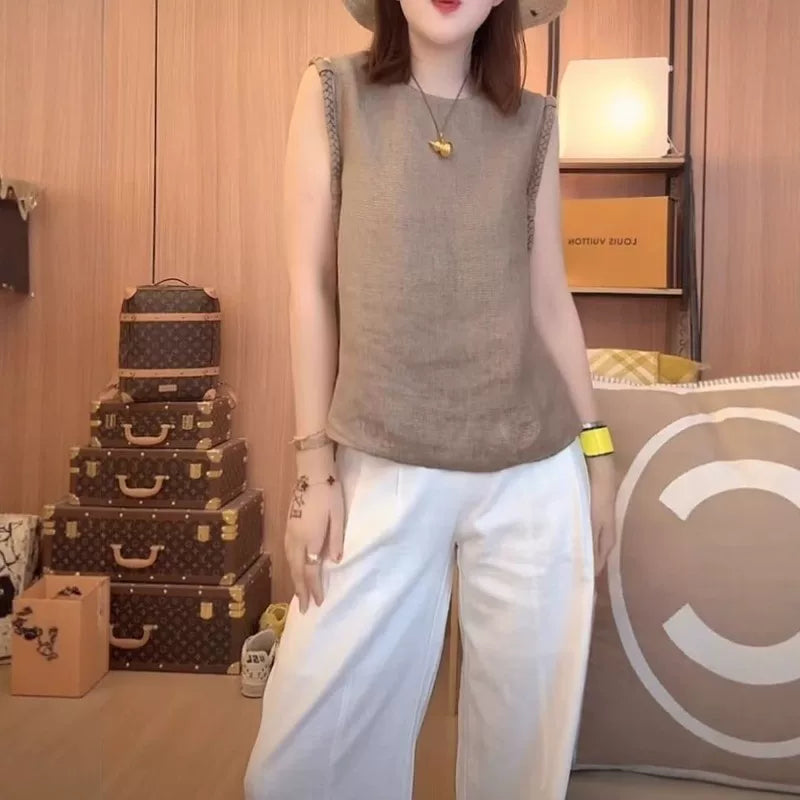 Böyük ölçülü qadın ağır kətan jilet, 2026-cı il yay yeni dəbi, geniş formalı, çoxfunksiyalı, arıqladıcı qolsuz top.