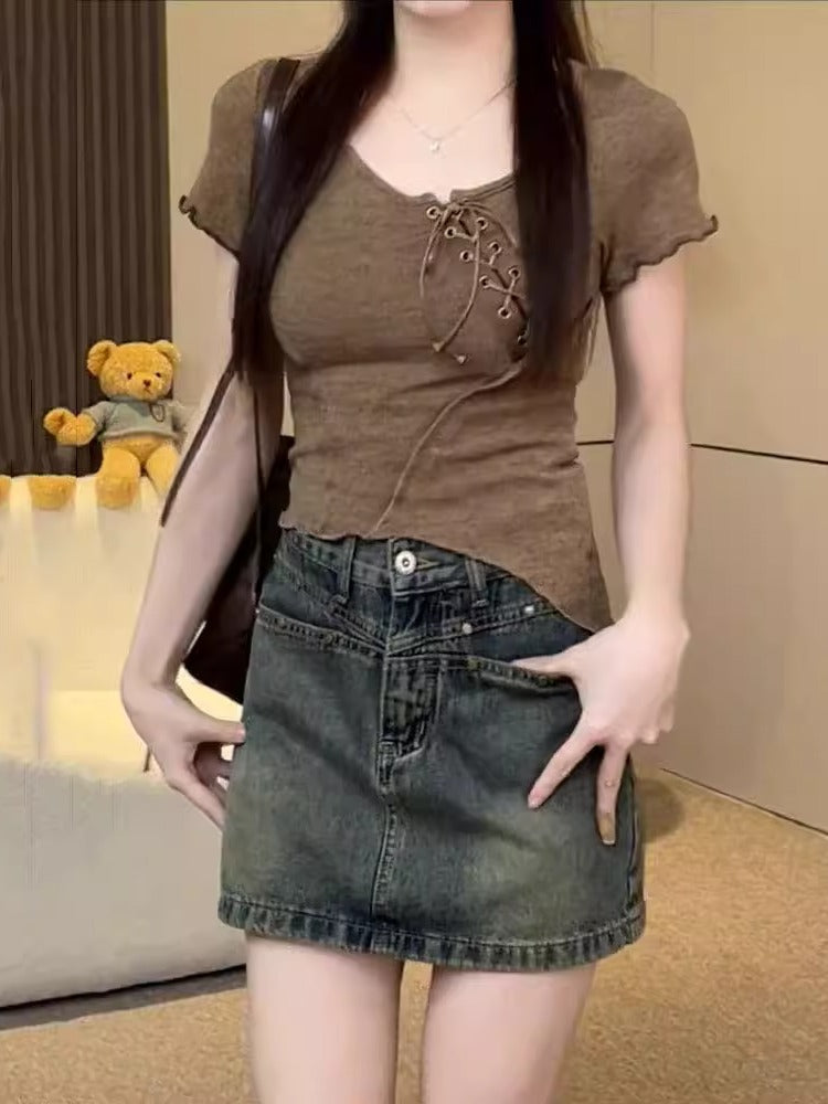 Böyük Ölçülü Şirin və Acılı Qeyri-müntəzəm Qısa Qollu Köynək, 2026 Yay Yeni Modeli, Böyük Ölçülü Qadınlar üçün İncə Formalı Top