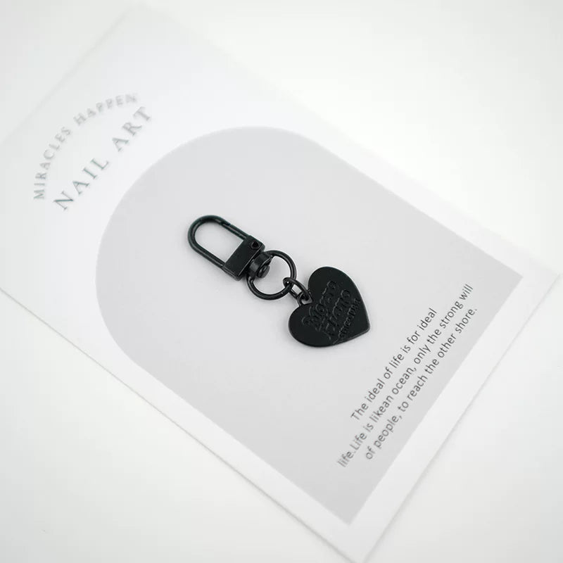 Ürək formalı kulon, konfet rəngli şarf, AirPods metal açar zənciri, Koreya hərfli qulaqcıqlar, çantalar üçün ürək formalı aksessuarlar.