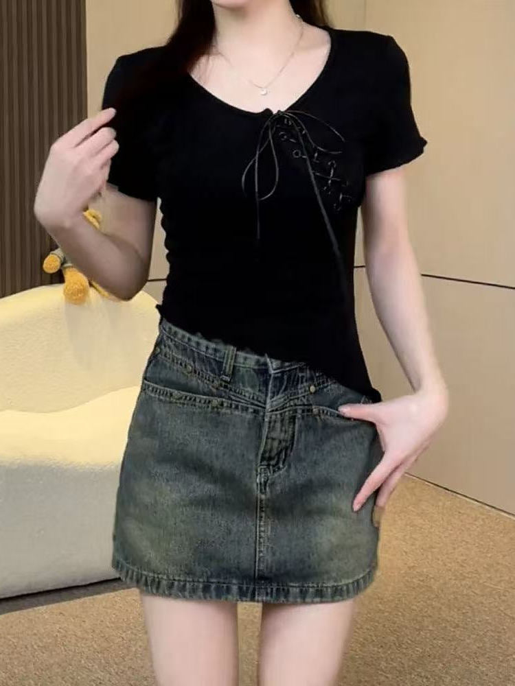 Böyük Ölçülü Şirin və Acılı Qeyri-müntəzəm Qısa Qollu Köynək, 2026 Yay Yeni Modeli, Böyük Ölçülü Qadınlar üçün İncə Formalı Top