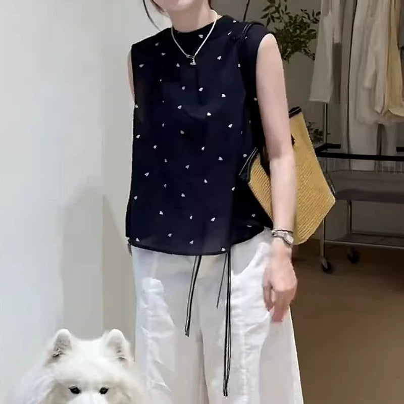 Böyük Ölçülü Qadınlar üçün Koreya Üslubunda Arxa Qalstuk Polka Nöqtəli Köynək Jilet Yay Yeni Üslubunda Boş Uyğunluqlu Arıqladıcı Qolsuz Top