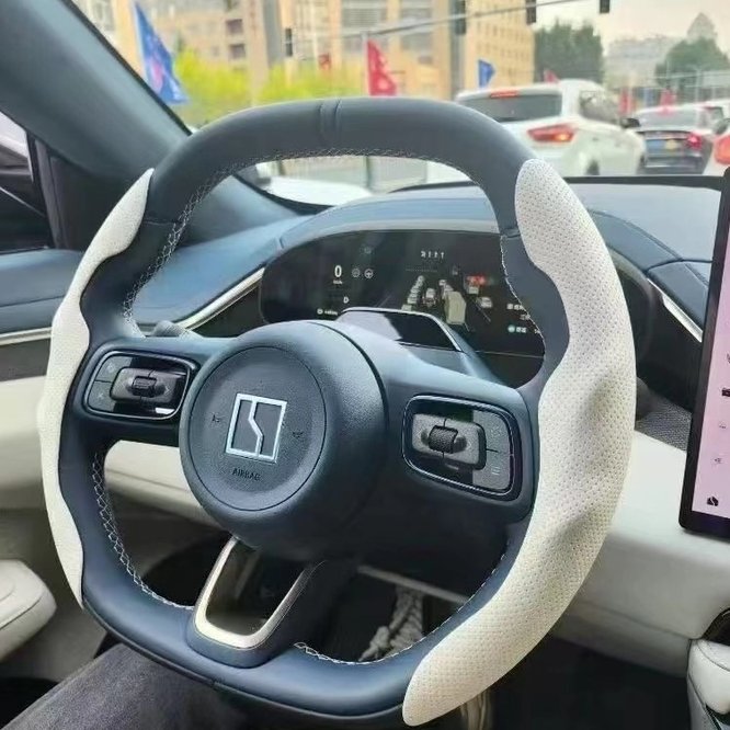 Winter car steering wheel cover, soft, high quality, non-slip, warm, mink fleece, short soft, semi-closed steering wheel cover
