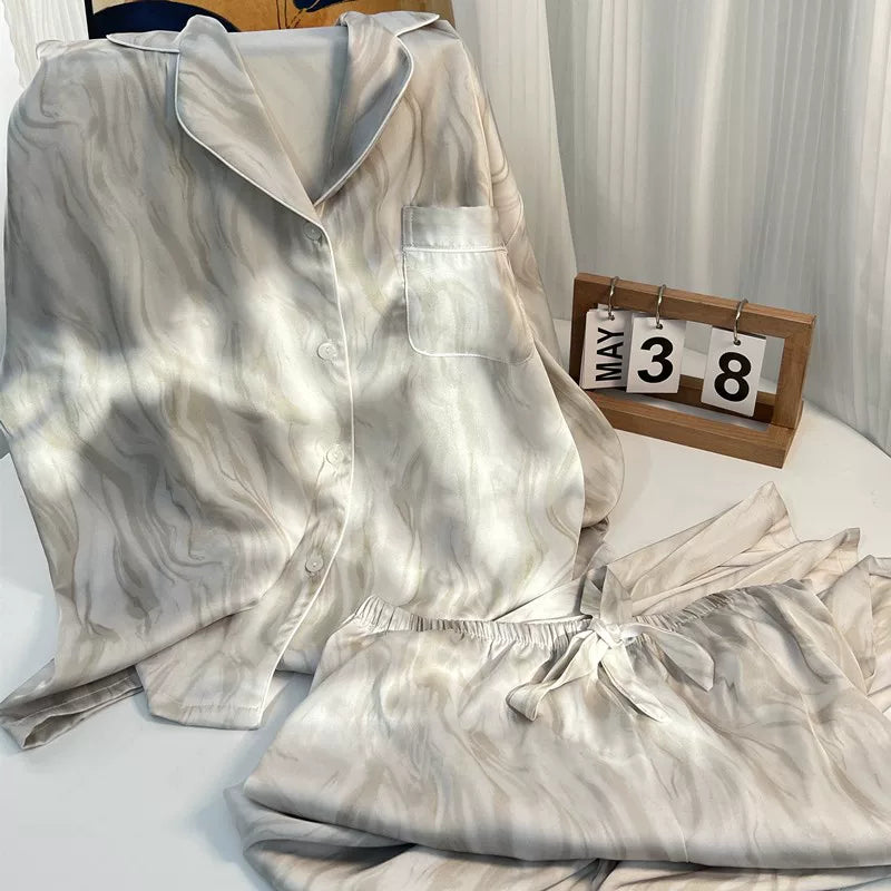 Döş yastiqciqları ilə yüksək keyfiyyətli ipək pijama dəsti, Victoria yüngül dəbdəbəli ev geyimi, ən yaxşılar üçün hədiyyə qutusu